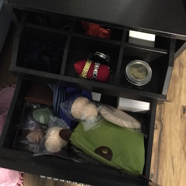Dressing table (Category: Tables & Sets) located in Singapore. Submitted by ling.ling (Listing ID 148905138, Image 3). Description: As good as new Used for a few months only I got 2 identical one ! If interested do private message me your budget Get both at cheaper price :) .