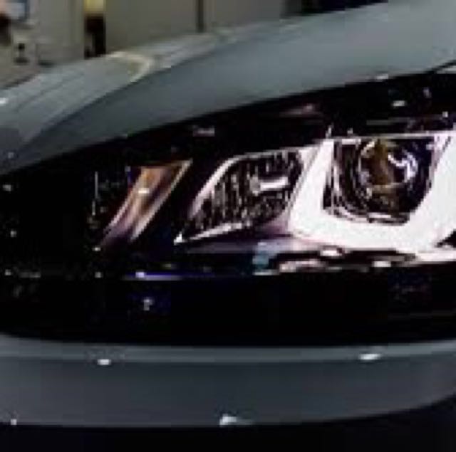 Genuine OEM Volkswagen Mk7 Golf BiXenon HID headlights (RHD), Car