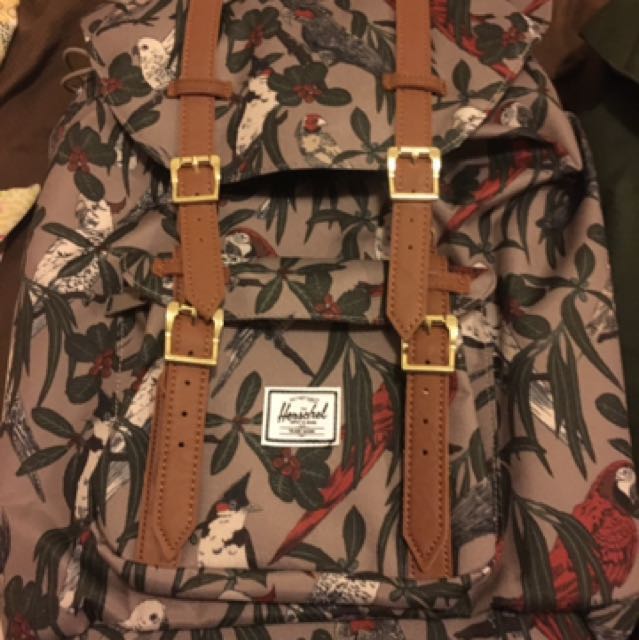 herschel parrot backpack