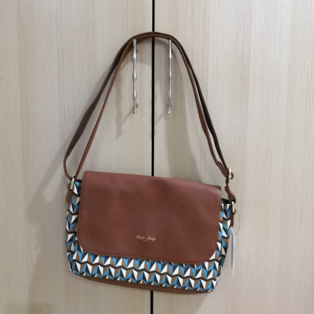 legato largo sling bag