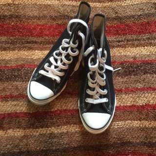 EUC converse wedges size 5