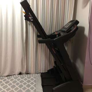 Treadmill Sole F63