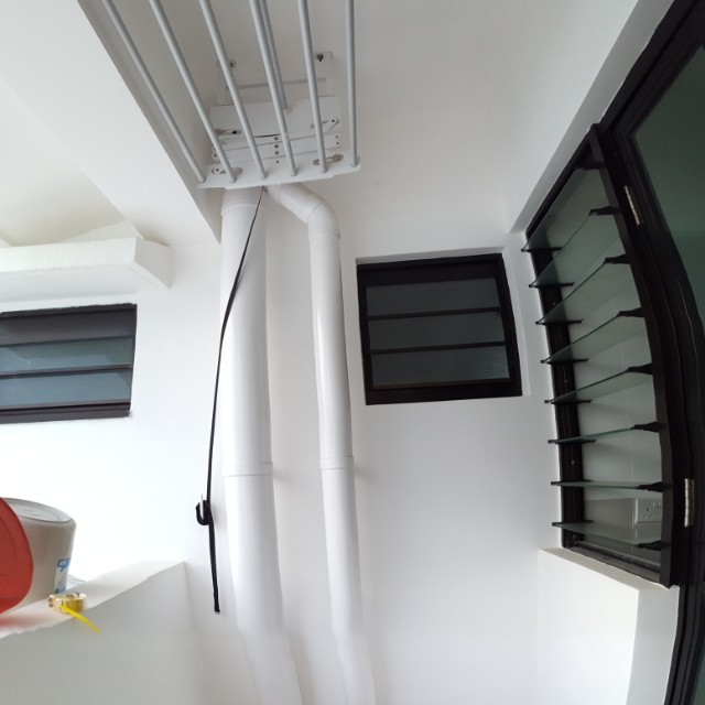 Hdb Bto Ceiling Laundry Rack Manual Pulley System On Carousell