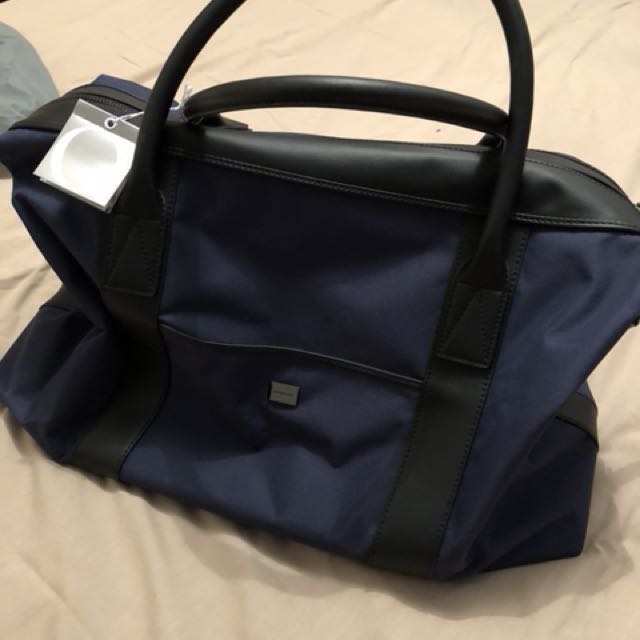 oroton duffle bag
