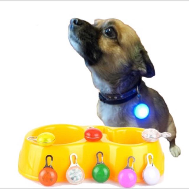 Pet Dog Cat Led Night Safety Flash Light Pendant For Collar Push Photo