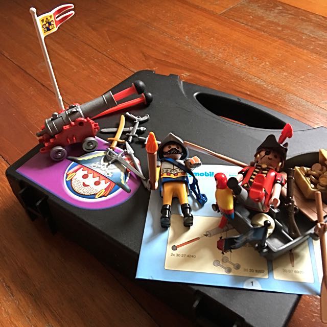 Playmobil 5894 Pirates Carry Case set Hobbies Toys Toys