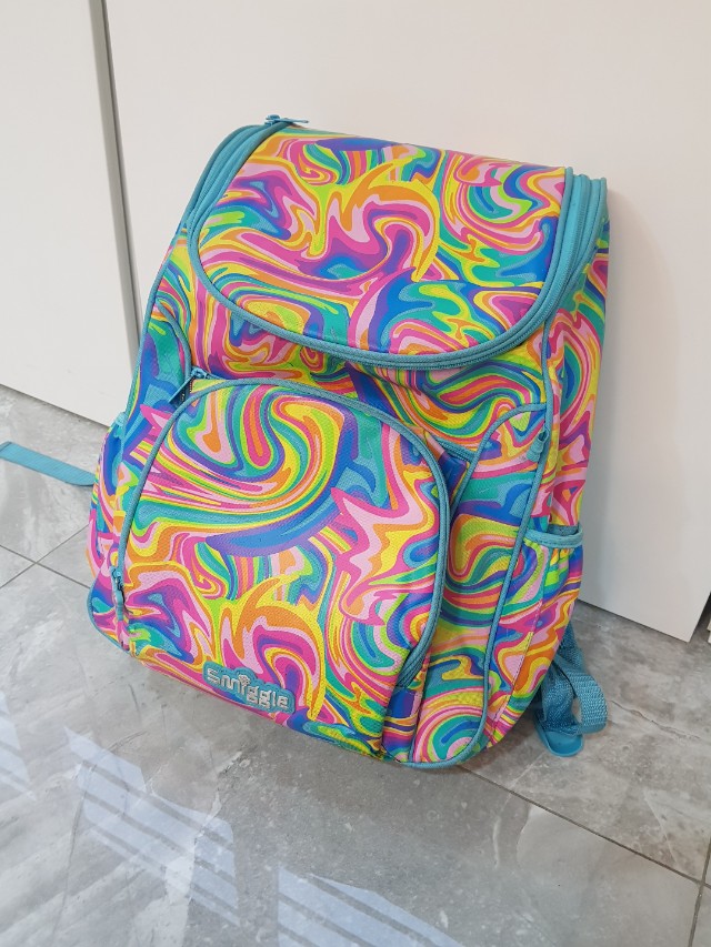 Smiggle rainbow bag sale