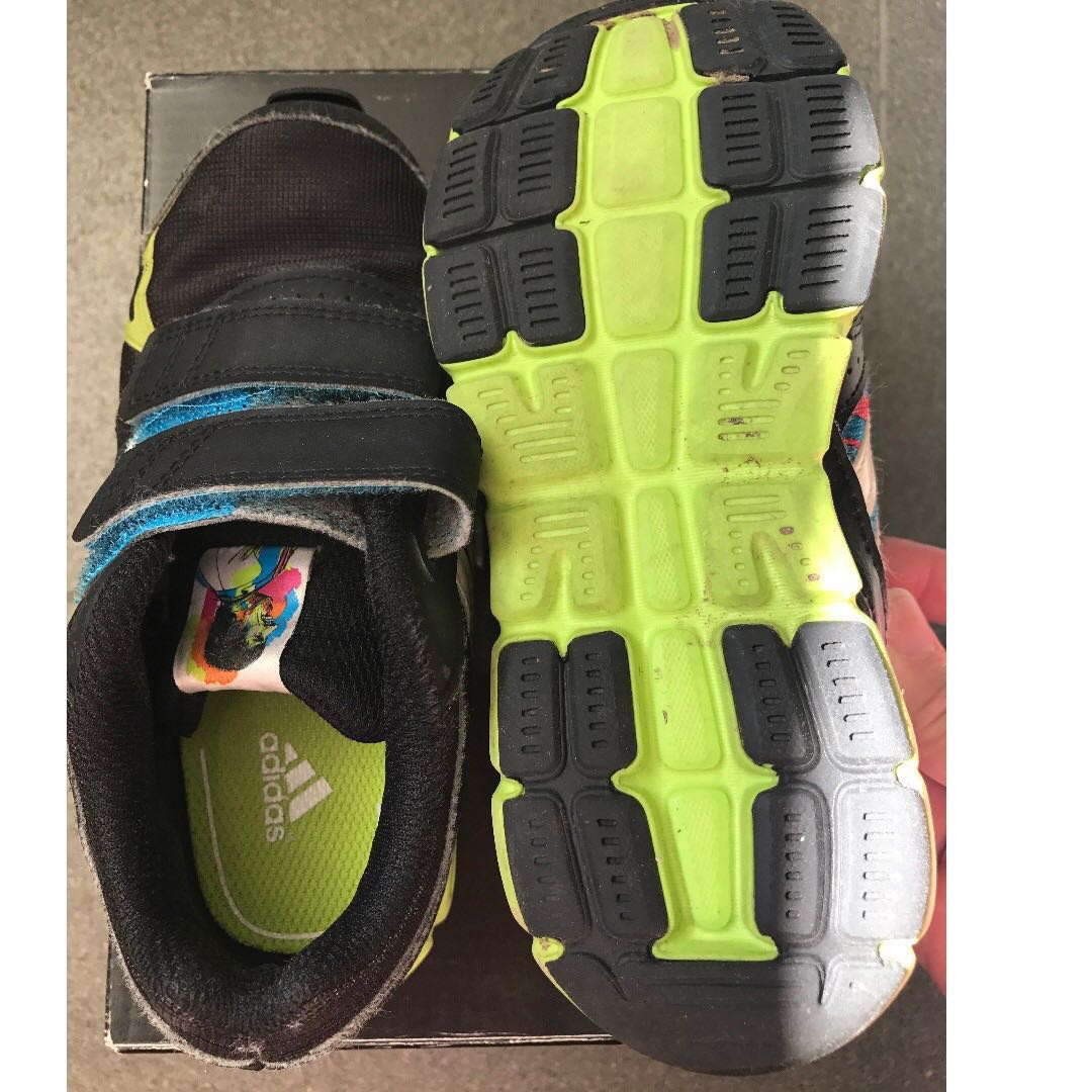 Adidas messi sales running shoes