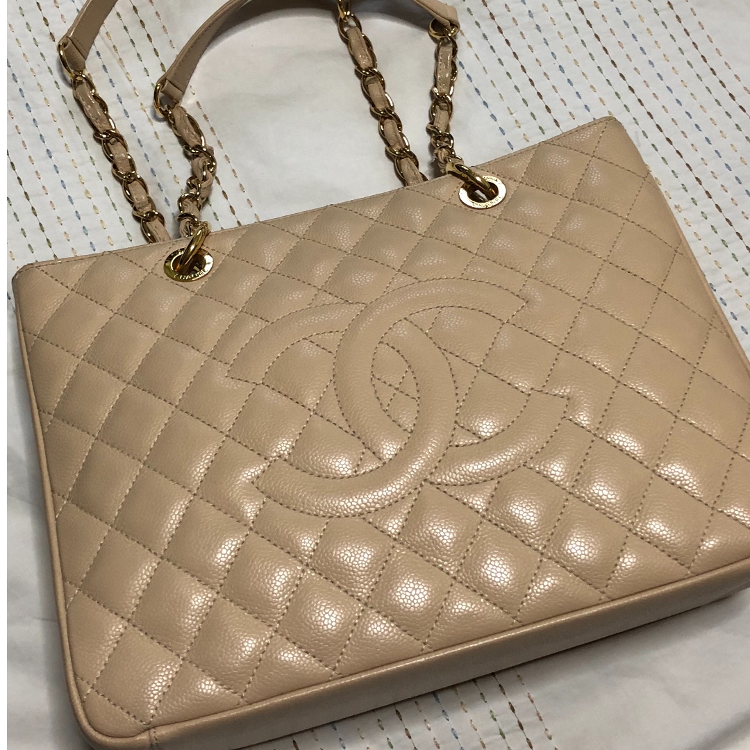 chanel gst beige gold hw