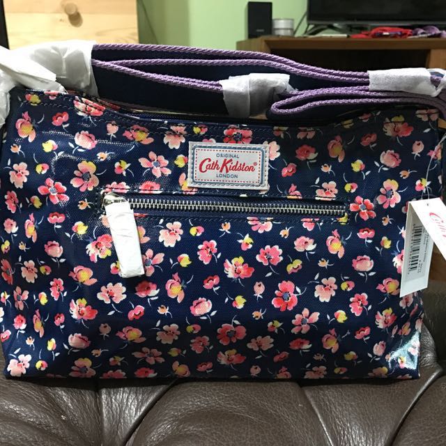 Cath kidston zipped handbag deals