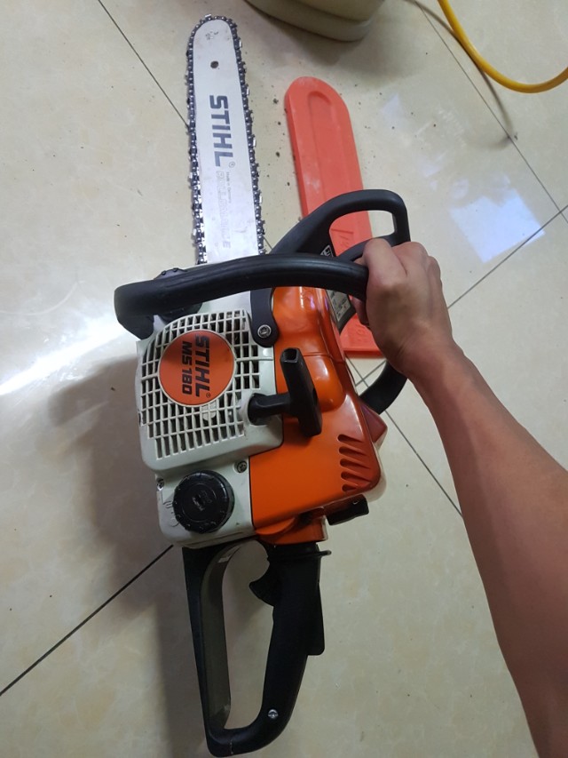 Chainsaw Mesin Potong Pokok Stihl Ms180 Home Furniture Gardening On Carousell