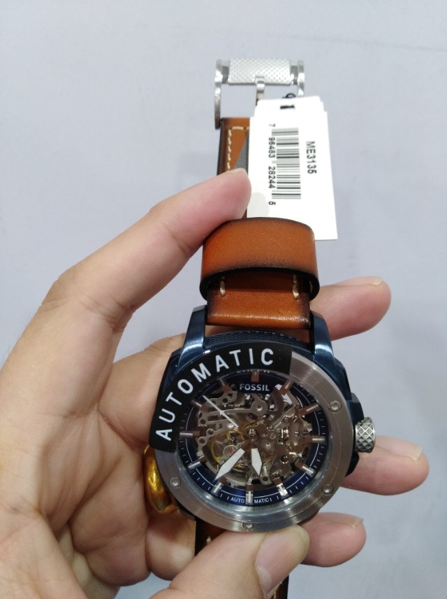 Fossil hot sale watch me