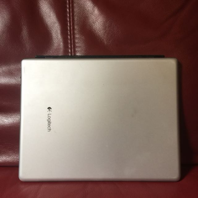Logitech Keyboard (ipad,iphone, tablet) (Category: Computer Keyboard) located in Quezon City. Submitted by chapman03 (Listing ID 143696902, Image 2). Description: 100% ORIGINAL LOGITECH Good for any gadget as long as it has bluetooth connection. PRICE NEGOTIABLE depending on meet up place. .