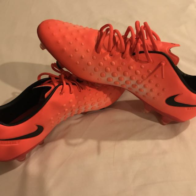 nike football under 500