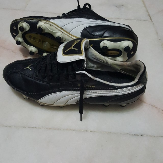 kasut bola puma king