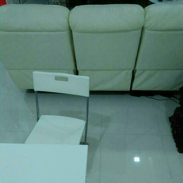 Sofa Electronics (Category: Other Home Furniture) located in Singapore. Submitted by boyz368 (Listing ID 149241495, Image 2). Description: Look like brand new conditions.. .