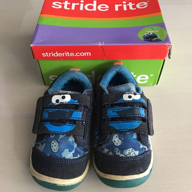 Stride Rite Sesame Street Cookie Monster US7W Shoes