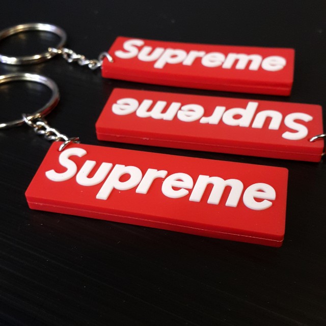 Supreme Keychain Rubber Men s Fashion Watches Accessories Cap