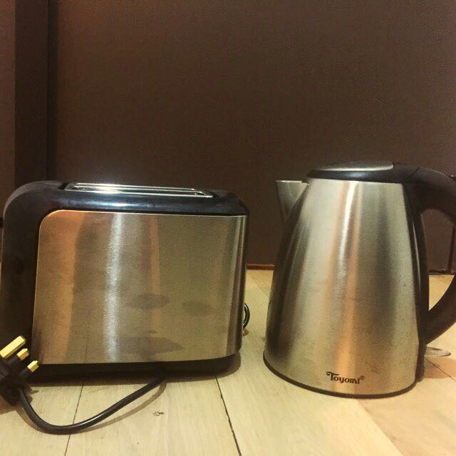 Tefal Toaster and Toyomi Kettle, TV & Home Appliances, Kitchen
