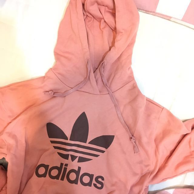 Adidas愛迪達乾燥玫瑰色粉紅色帽t 她的時尚 上衣在旋轉拍賣