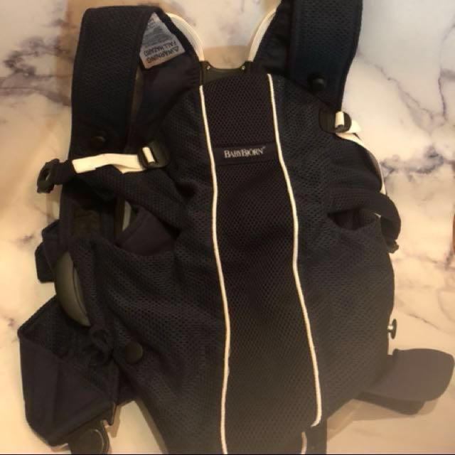 gendongan baby bjorn