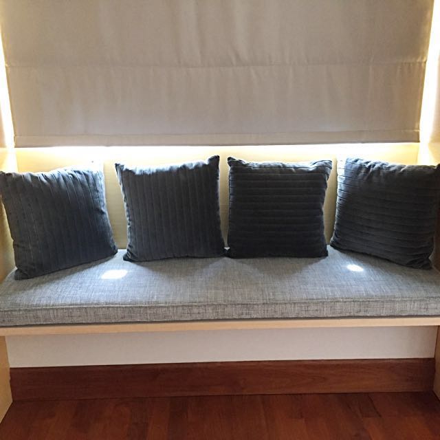 Bay window seat pad & 4 scatter cushions, Furniture & Home ...