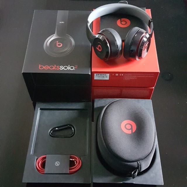beats solo 2 wired black and red