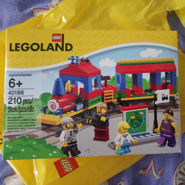 Lego 40166 hotsell