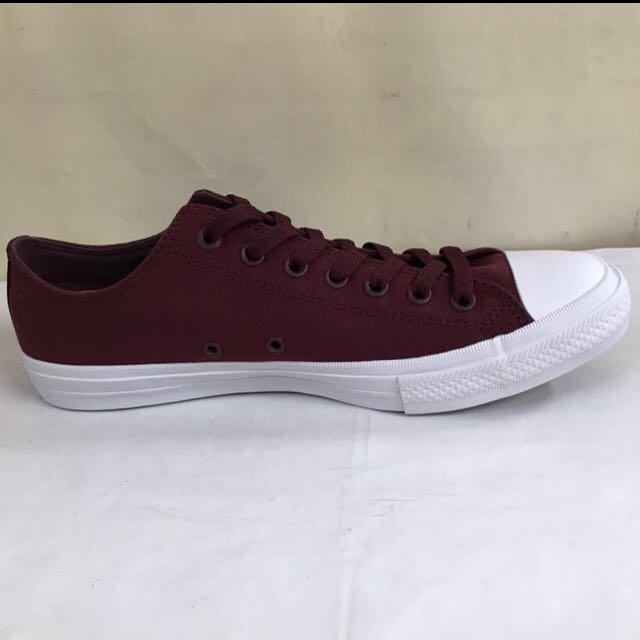 chuck taylor 2 low cut