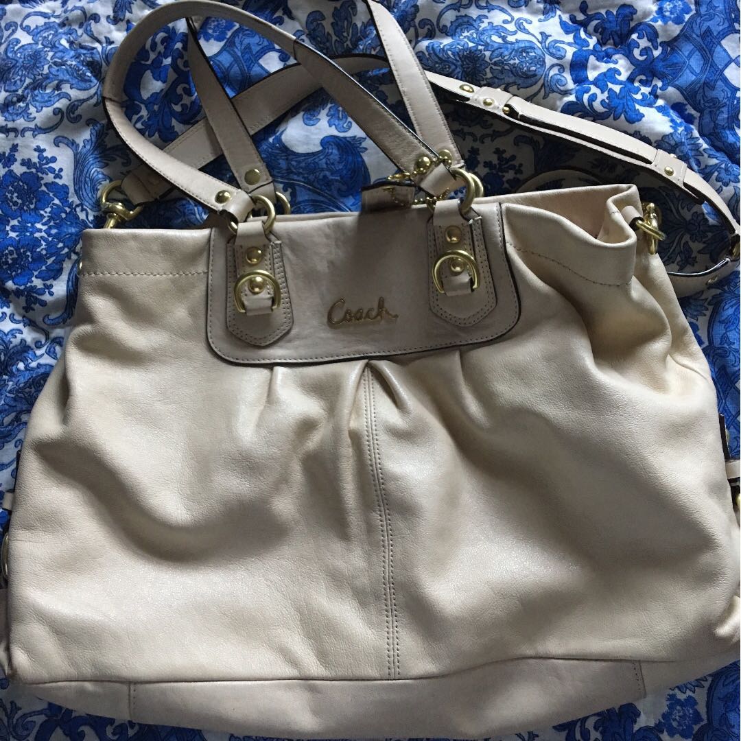 cream coloured coach bag