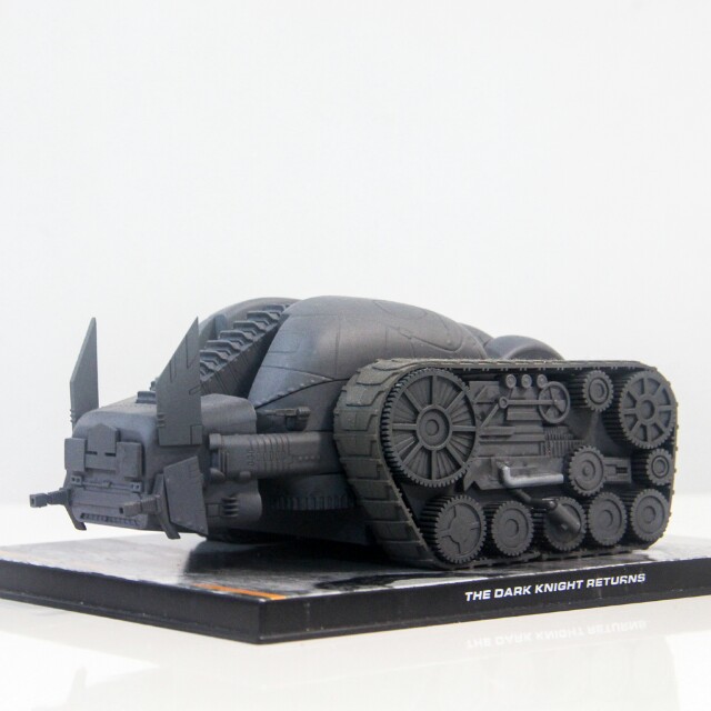 Eaglemoss bat tank clearance