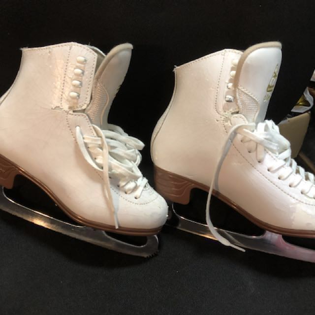 figure skates price