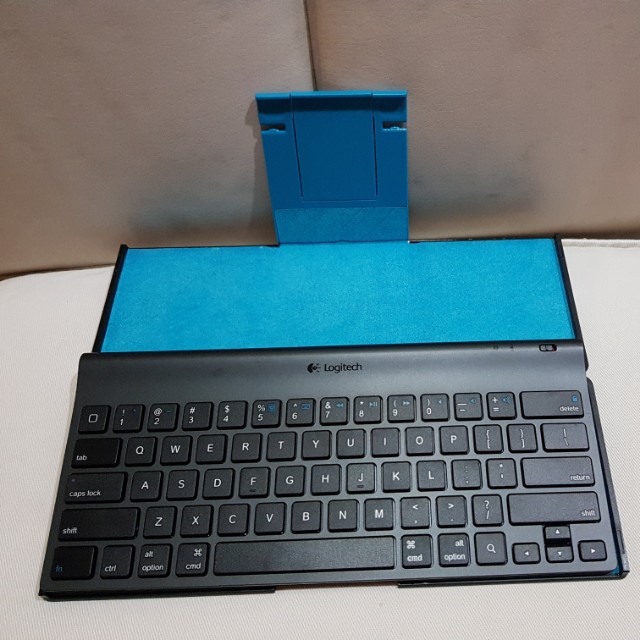 Logitech Tablet Keyboard For Ipad Mobile Phones Tablets Mobile Tablet Accessories On Carousell