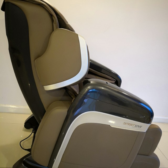 Ogawa Smart Sense 3D Massage Chair Health Nutrition Assistive