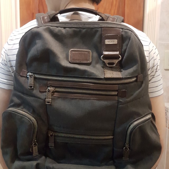 Original Tumi bag (Category: Luxury Bags & Wallets) located in Quezon City. Submitted by mackyt (Listing ID 149346776, Image 2). Description: -original -no box included -there was a tear on the back by the seam but I had it fixed. -original price is 13,000.