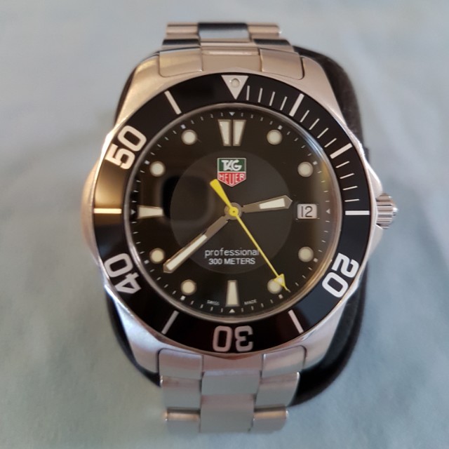 tag heuer professional 300 meters