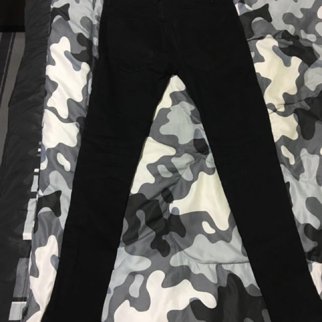 Zara biker jeans with zip details Men s Fashion Bottoms Jeans on Carousell