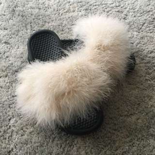 Champagne Fur Nike Slides Champagne Fur Nike Slides