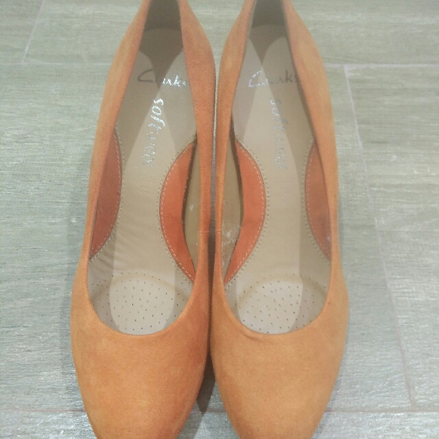 clarks anika kendra pumps