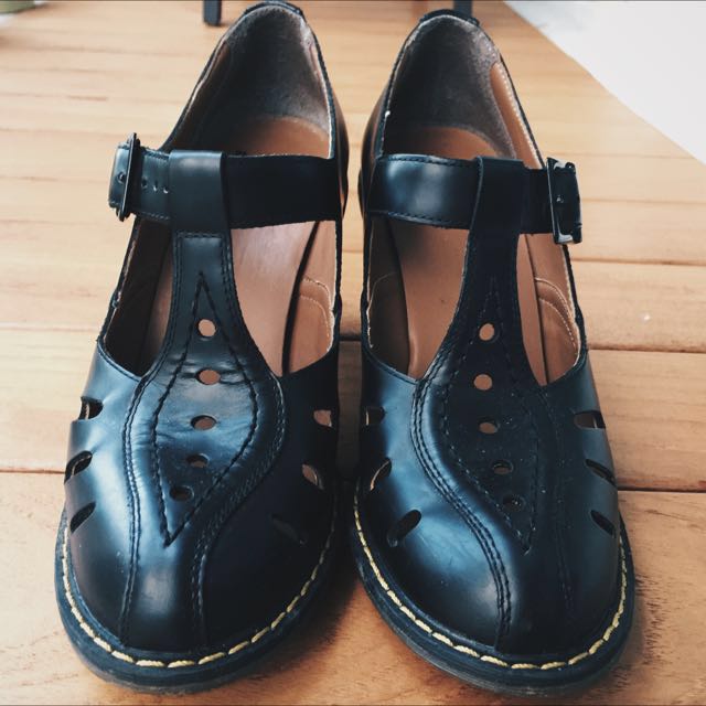 Cut out doc discount martens