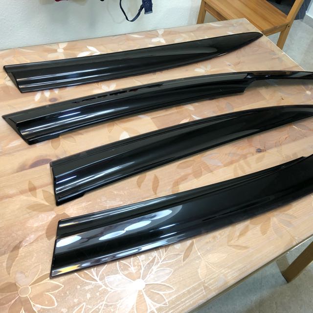 Window Visors For 92-95 Honda Civic Hatchback & Coupe – Smoke With Silver Mugen Style