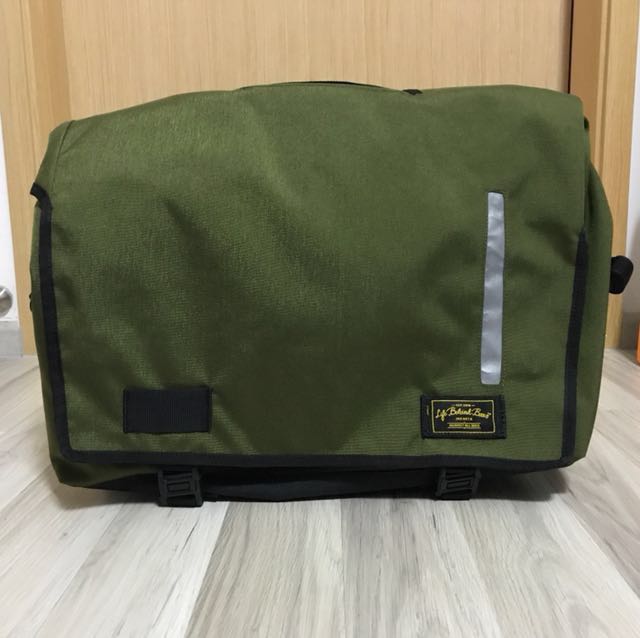 echelon messenger bag
