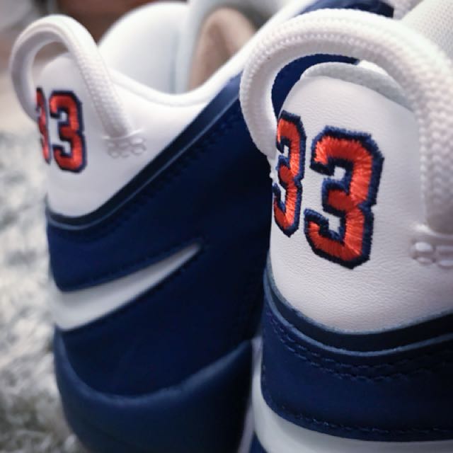 Uptempo 33 store
