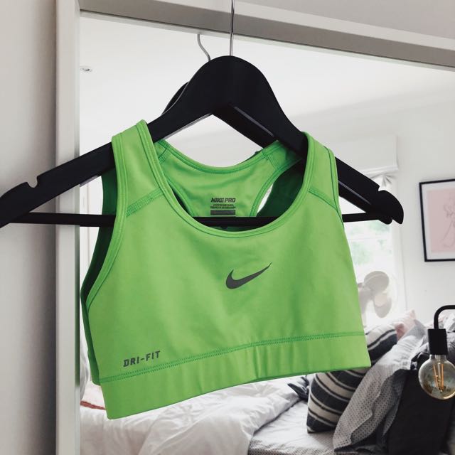 nike green crop top