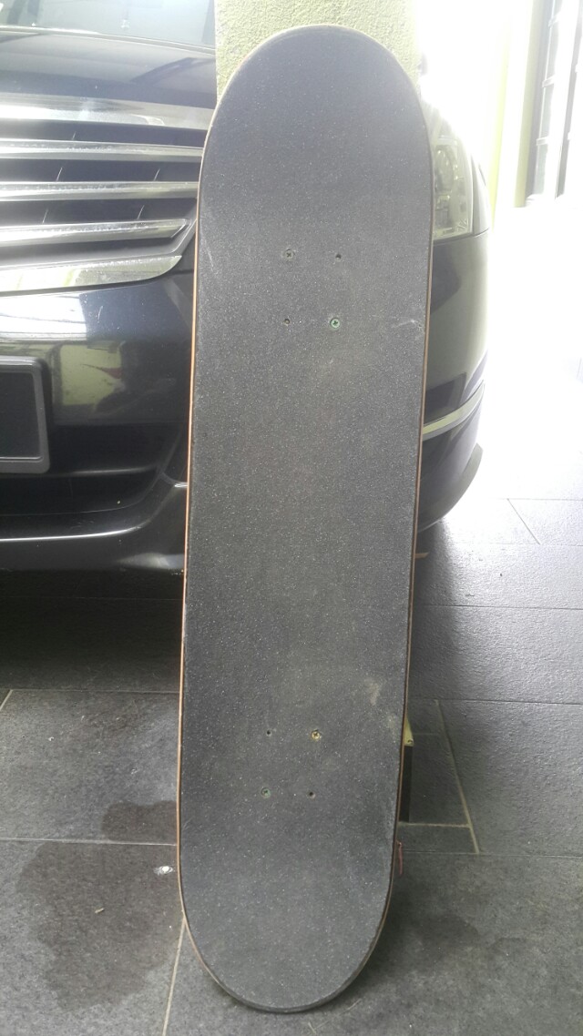 Skateboard complete untuk dijual, Sports Equipment, Sports & Games