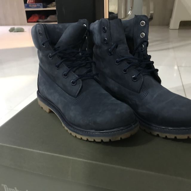 dark blue timberland