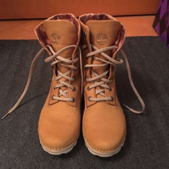 timberlands size 4