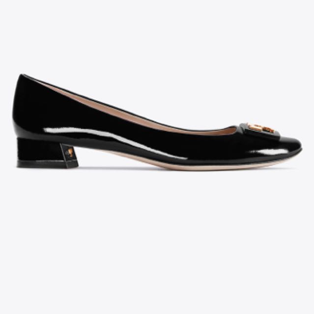 Tory Burch Gigi black patent leather pumps size 6M, Women's Fashion,  Footwear, Flats on Carousell
