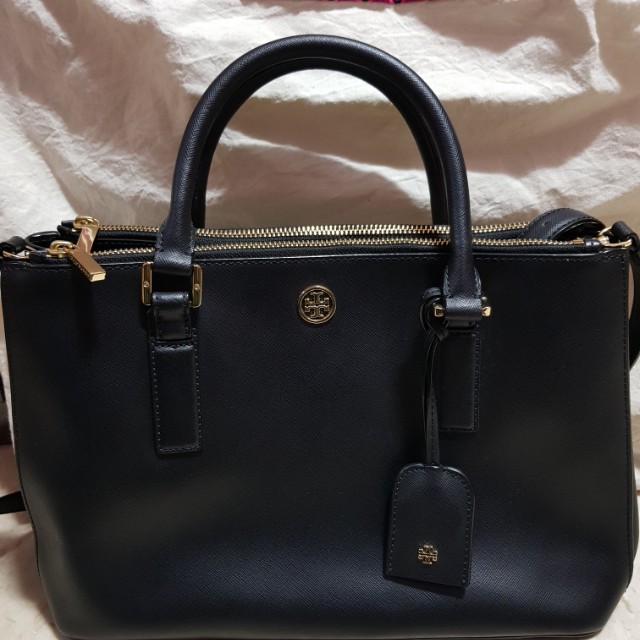 Tory burch robinson double zip tote, Women's Fashion, Bags & Wallets, Tote  Bags on Carousell