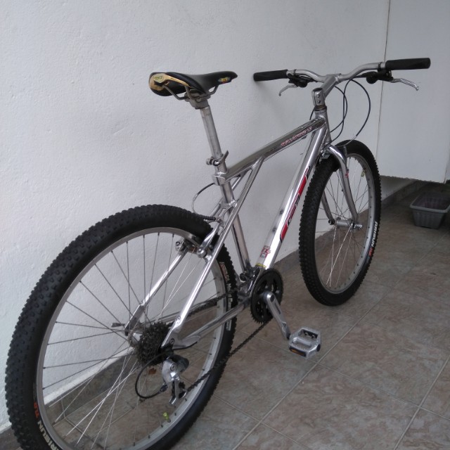 1997 GT Avalanche LE retro vintage mtb